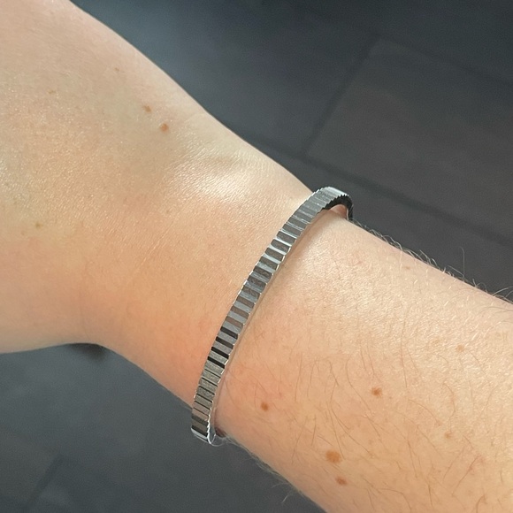 Ring Concierge Fluted White Gold Bangle 17 cm - Picture 11 of 15